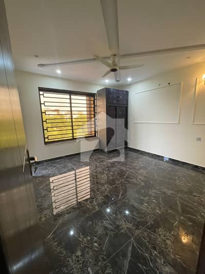 Gulberg Two Beds Apartment On Rent Gulberg Two Beds Apartment On Rent