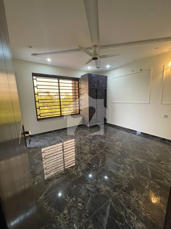 Gulberg Two Beds Apartment On Rent Gulberg Two Beds Apartment On Rent