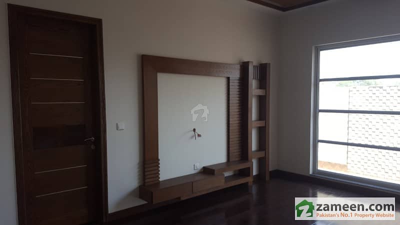 01 Kanal Home For Rent In Idol Location