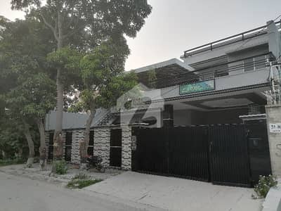 A Great Choice For A Prime Location 1 Kanal House Available In Al-Hamd Park