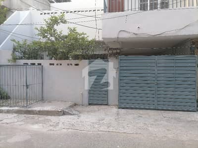 اعوان ٹاؤن لاہور میں 5 کمروں کا 10 مرلہ مکان 2.5 کروڑ میں برائے فروخت۔ اعوان ٹاؤن لاہور میں 5 کمروں کا 10 مرلہ مکان 2.5 کروڑ میں برائے فروخت۔