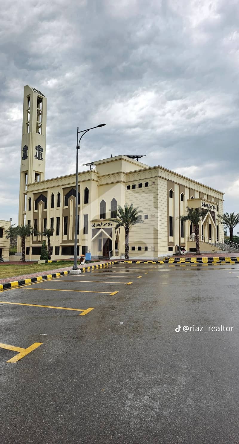 فیصل ٹاؤن - ایف ۔ 18 اسلام آباد میں 10 مرلہ رہائشی پلاٹ 2.25 کروڑ میں برائے فروخت۔ فیصل ٹاؤن - ایف ۔ 18 اسلام آباد میں 10 مرلہ رہائشی پلاٹ 2.25 کروڑ میں برائے فروخت۔