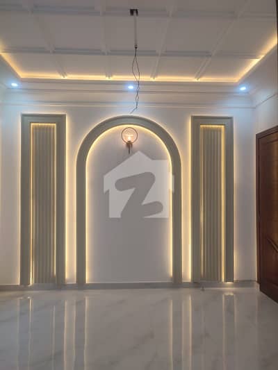 واپڈا ٹاؤن فیز 1 واپڈا ٹاؤن,لاہور میں 6 کمروں کا 10 مرلہ مکان 6.25 کروڑ میں برائے فروخت۔ واپڈا ٹاؤن فیز 1 واپڈا ٹاؤن,لاہور میں 6 کمروں کا 10 مرلہ مکان 6.25 کروڑ میں برائے فروخت۔