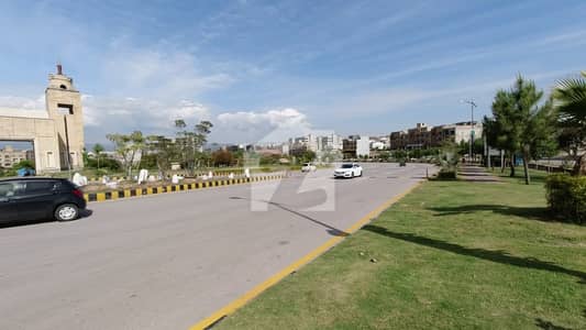 Closed- End Link Road Residential Plot With Possession| Park View City, Block-F.