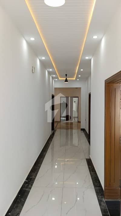 Beautiful Upper Portion E11