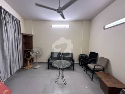 1120 Sqft 2 BED DD APRTMENT FOR RENT