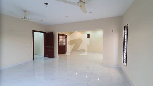 2 Unit 500 Square Yards Bungalow With Basement Available For Sale In Prime Location Of Phase 8