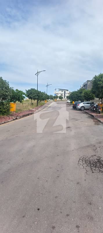 Sector: F1, 8 Marla Plot For Sale Bahria Enclave Islambad