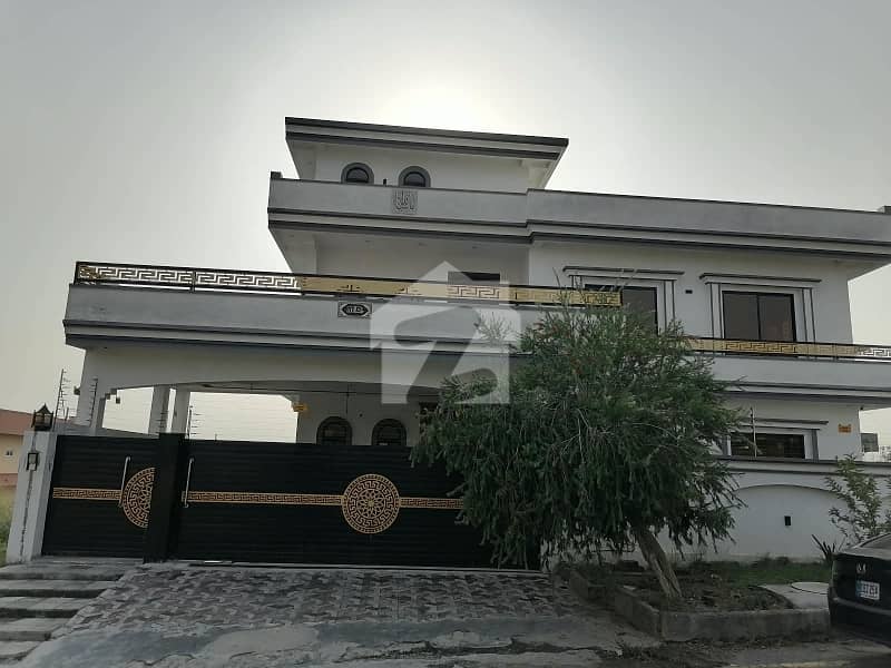Luxurious House For Sale Luxurious House For Sale