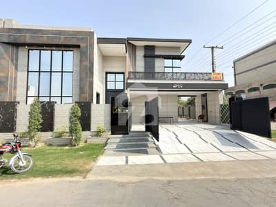 Johar Town House Sized 1 Kanal For sale Johar Town House Sized 1 Kanal For sale