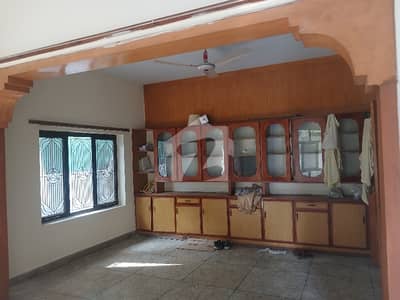 F11 /3 Size500 Ground Portion 3beds Rent