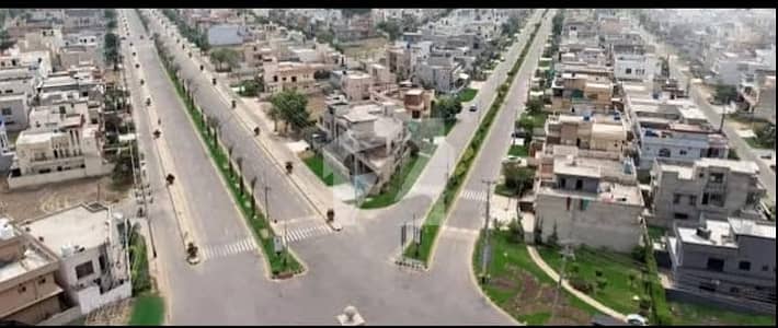Center Park Housing Scheme 3.5 Marla Hot Location Plot Available For Sale Near To Park Masjid And Market