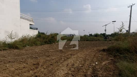 8.5 Marla Plot Available For Sale In I-14/1