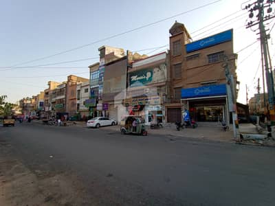 120 Yards Ground +2 Independent Space On Main Road Available For A Showroom Or Outlet For COMMERCIAL USE In North Karachi