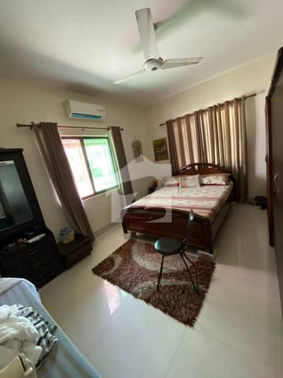 FIRST FLOOR CORNER PORTION AVAILABLE FOR SALE 3 BED D/D LOUNGE KITCHEN WITH 1 RESERVE COVERED CAR PARKING