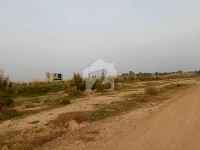 DHA Phase Prism 9 J Block Plot 934
