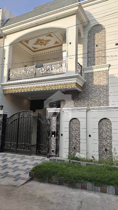 فور سِیزن فیز1 فور سِیزن ہاؤسنگ,فیصل آباد میں 5 کمروں کا 5 مرلہ مکان 2.7 کروڑ میں برائے فروخت۔
