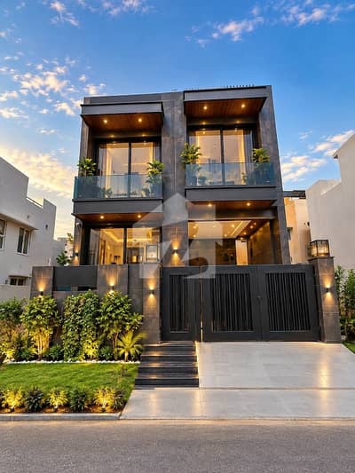 5.5 Marla Brand New Corner House In 9 Town | Premium Finishing|99.9% Original Pictures