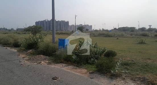 Prime Location 5 Marla Residential Possession Plot