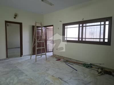 FOR RENT | 400 SQYARDS | 2ND FLOOR | 4BED DD |PORTION | NO LOAD SHEDDING | PARKING AVAILABLE| NORTH NAZIMABAD BLOCK L | ( 150,000 )