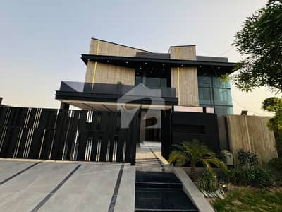 1 Kanal Beautiful Sami Furnished Luxury House For Sale DHA Multan
