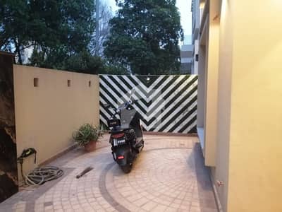 10 Marla House For Sale At Bahria Town Lahore
