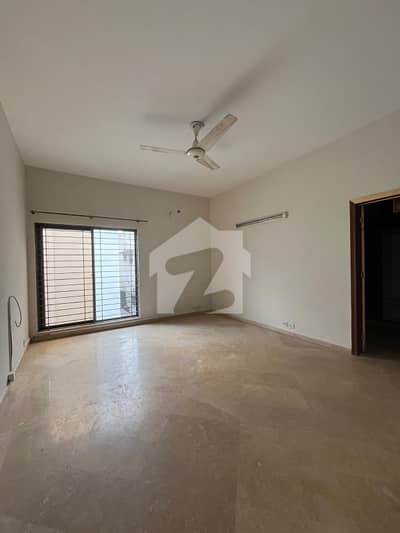 1 Kanal Sui Gas Society House For Sale In Phase 1