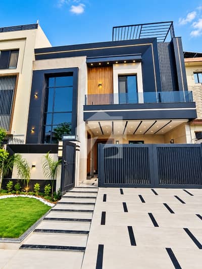 10 Marla Brand New House Facing Park For Sale Available
