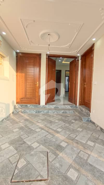 5 Marla Corner Brand New House For Sale