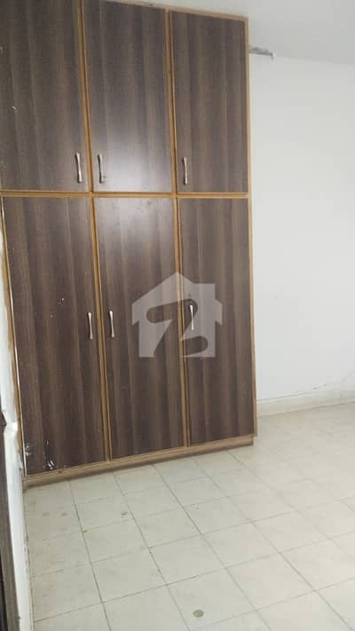 Wapda town g block 5 Mrla lower portion for rent