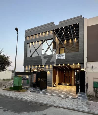 5 Marla House Available For sale in Bahria Orchard Lahore