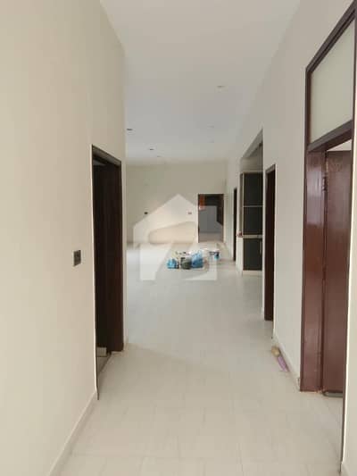 GULSHAN E IQBAL BLOCK 7 500YDS UPPER PORTION AVAILABLE FOR RENT