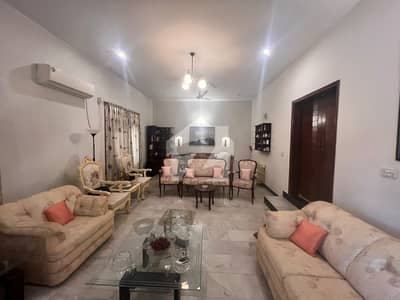 ڈی ایچ اے فیز 7 ڈی ایچ اے ڈیفینس,کراچی میں 7 کمروں کا 1 کنال مکان 13.75 کروڑ میں برائے فروخت۔