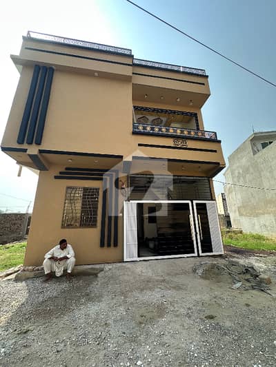 میسرائل روڈ راولپنڈی میں 4 کمروں کا 4 مرلہ مکان 1.6 کروڑ میں برائے فروخت۔