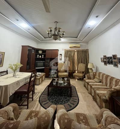 سوئی گیس سوسائٹی فیز 1 سوئی گیس ہاؤسنگ سوسائٹی,لاہور میں 6 کمروں کا 1 کنال مکان 2.95 لاکھ میں کرایہ پر دستیاب ہے۔ سوئی گیس سوسائٹی فیز 1 سوئی گیس ہاؤسنگ سوسائٹی,لاہور میں 6 کمروں کا 1 کنال مکان 2.95 لاکھ میں کرایہ پر دستیاب ہے۔
