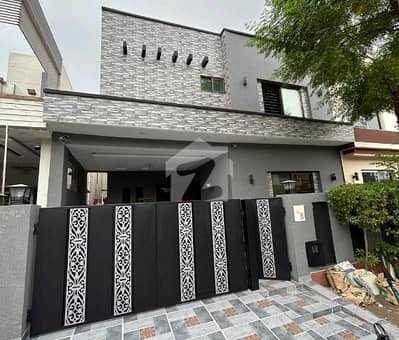 ڈی ایچ اے فیز 6 - بلاک جے ڈی ایچ اے فیز 6,ڈی ایچ اے ڈیفینس,لاہور میں 4 کمروں کا 7 مرلہ مکان 5.7 کروڑ میں برائے فروخت۔ ڈی ایچ اے فیز 6 - بلاک جے ڈی ایچ اے فیز 6,ڈی ایچ اے ڈیفینس,لاہور میں 4 کمروں کا 7 مرلہ مکان 5.7 کروڑ میں برائے فروخت۔