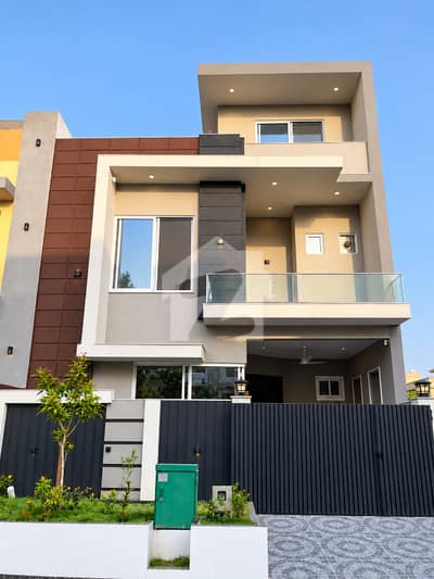 Brand New 5 Marla House For Sale in Faisal Margalla City Brand New 5 Marla House For Sale in Faisal Margalla City