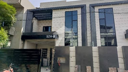 آرکیٹیکٹس انجنیئرز ہاؤسنگ سوسائٹی لاہور میں 5 کمروں کا 10 مرلہ مکان 4.65 کروڑ میں برائے فروخت۔ آرکیٹیکٹس انجنیئرز ہاؤسنگ سوسائٹی لاہور میں 5 کمروں کا 10 مرلہ مکان 4.65 کروڑ میں برائے فروخت۔
