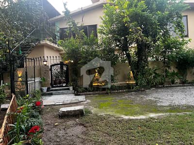 Fully Furnished Garden Flats For Rent In F-8/2, Islamabad For Foreign Nationals & Expatriates