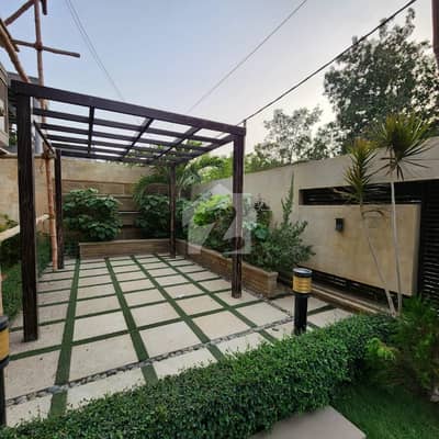 Prime Location 500 Square Yards House Is Available For rent In DHA Phase 8