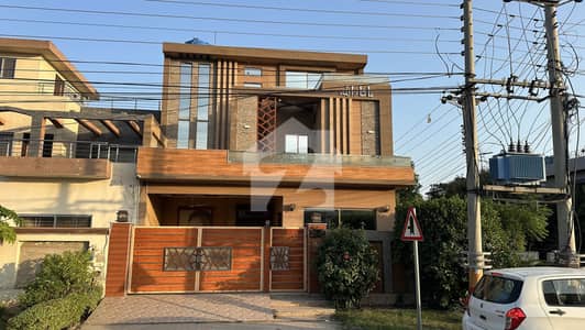 A Block 1 Marla Used Corner House For Sale In Central Park Lahore