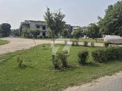 5 Marla Plot For Sale Model City 1 E Block Near Park Market Masjid