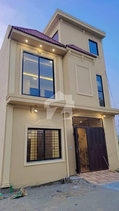 We are here to serve you to your dream house which is located in prime location of Lahore.