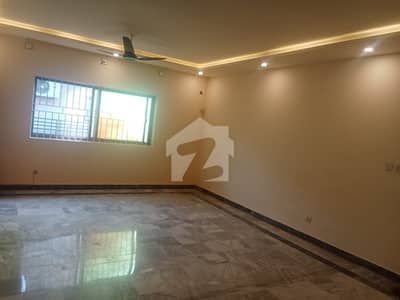 ایف ۔ 11 اسلام آباد میں 3 کمروں کا 1 کنال بالائی پورشن 2.9 لاکھ میں کرایہ پر دستیاب ہے۔ ایف ۔ 11 اسلام آباد میں 3 کمروں کا 1 کنال بالائی پورشن 2.9 لاکھ میں کرایہ پر دستیاب ہے۔