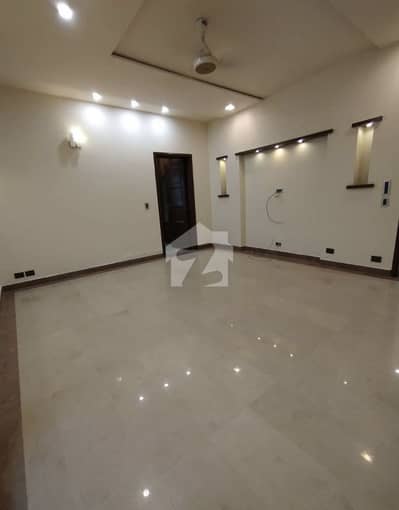 1 kanal upper portion brand new