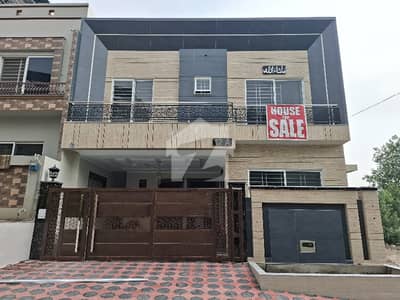 Brand New Lop Clear Luxury House For Sale