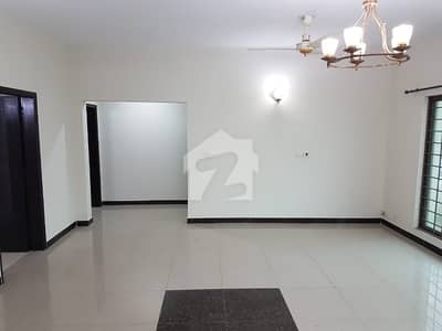 Well Maintain 3 Bedroom Flat For Rent
