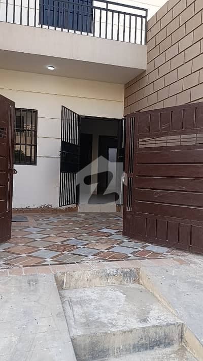 240 Yard House For Rent