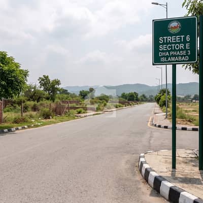 Prime Investment Opportunity: 1 Kanal Plot in Sector E, DHA Phase 3