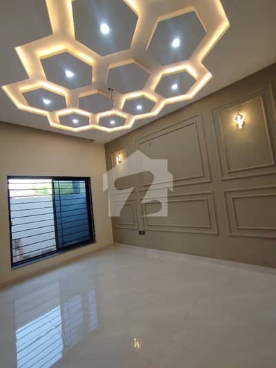 Brand New Luxury 4 Marla Designer House For Sale in I 11/2
